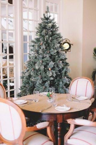 Round Dining Table
